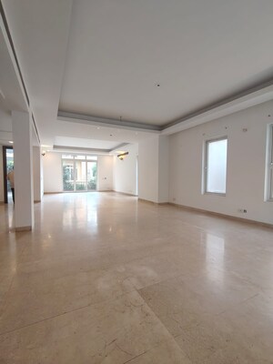 Room in 5 BHK Villa at Emaar Marbella, Sector 66 – for Rent