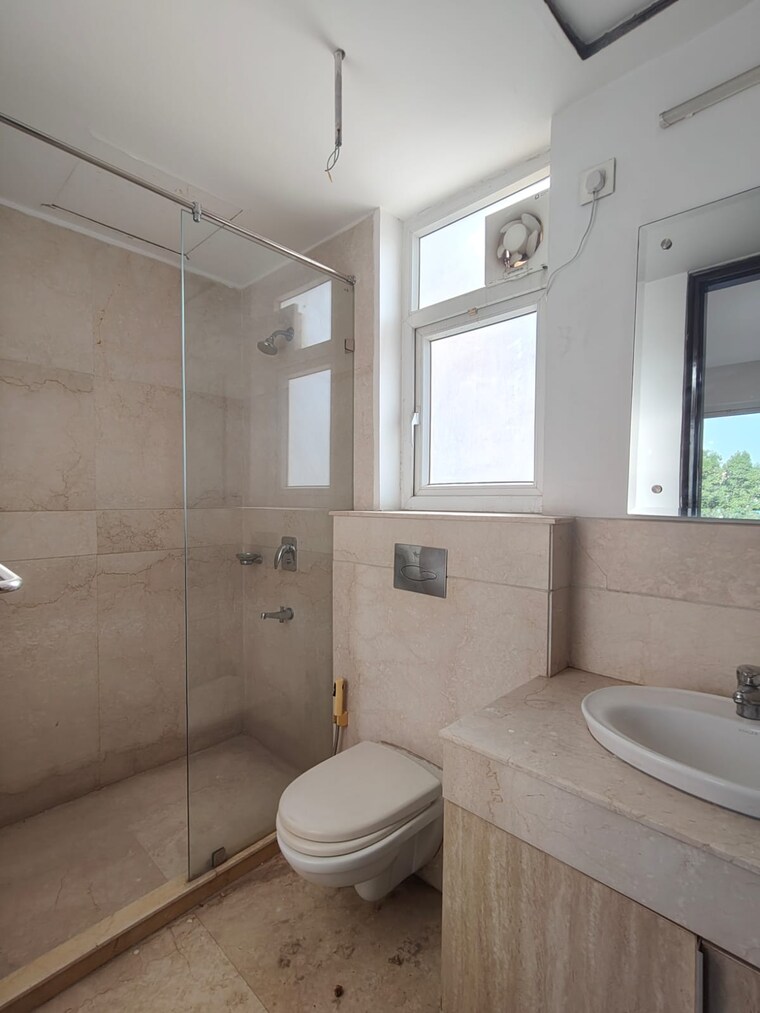 Bathroom, emaar-marbella 5 Bedroom 8120 Sq.Ft. Villa In Sector 66 Gurgaon 10704541