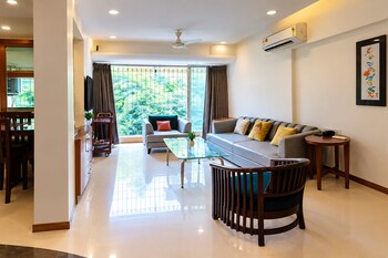 Lokhandwala Complex
