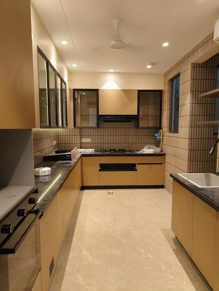 Kitchen, safdarjung enclave 4 Bedroom 300 Sq.Ft. Builder Floor In Safdarjung Enclave Delhi 10704580