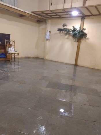 Warehouse for Rent in Lokhandwala Complex, Mumbai