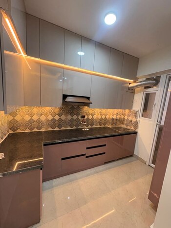 Pareena Om Apartments