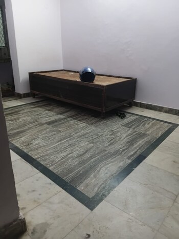 1 RK Flat for Rent in South Delhi, Delhi