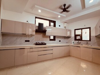 MS Enclave Zirakpur