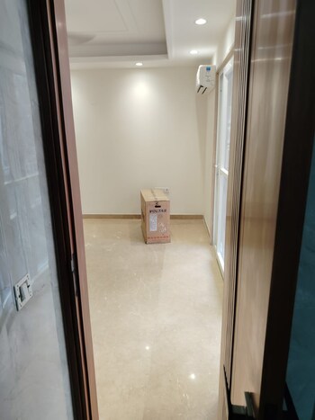 5 BHK Builder Floor for Sale in Vasant Vihar, Delhi
