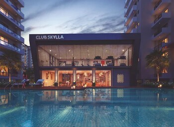Artique Uptown Skylla