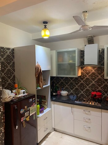 3 BHK Builder Floor for Rent in Shivalik Colony, Delhi