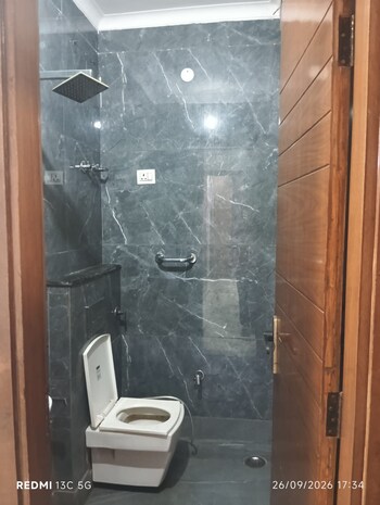 3 BHK Builder Floor for Rent in Rohini Sector 25, Delhi