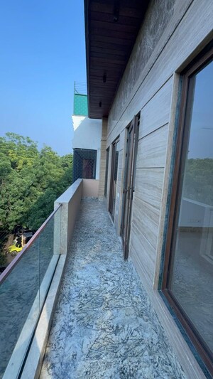 Balcony in 3 BHK Builder Floor at Sarvapriya Vihar – for Sale