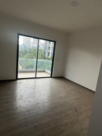 Emaar Emerald Floors Premier