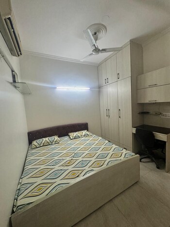 1 RK Builder Floor for Rent in Lajpat Nagar I, Delhi