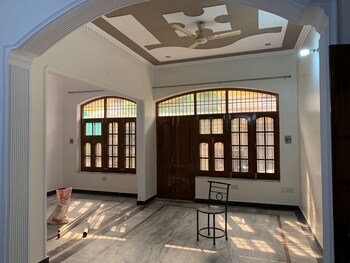 2 BHK House for Rent in Sector 5, Gurgaon