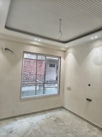 3 BHK Builder Floor for Sale in Sector 107, Noida