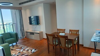 Krisumi Waterfall Residences