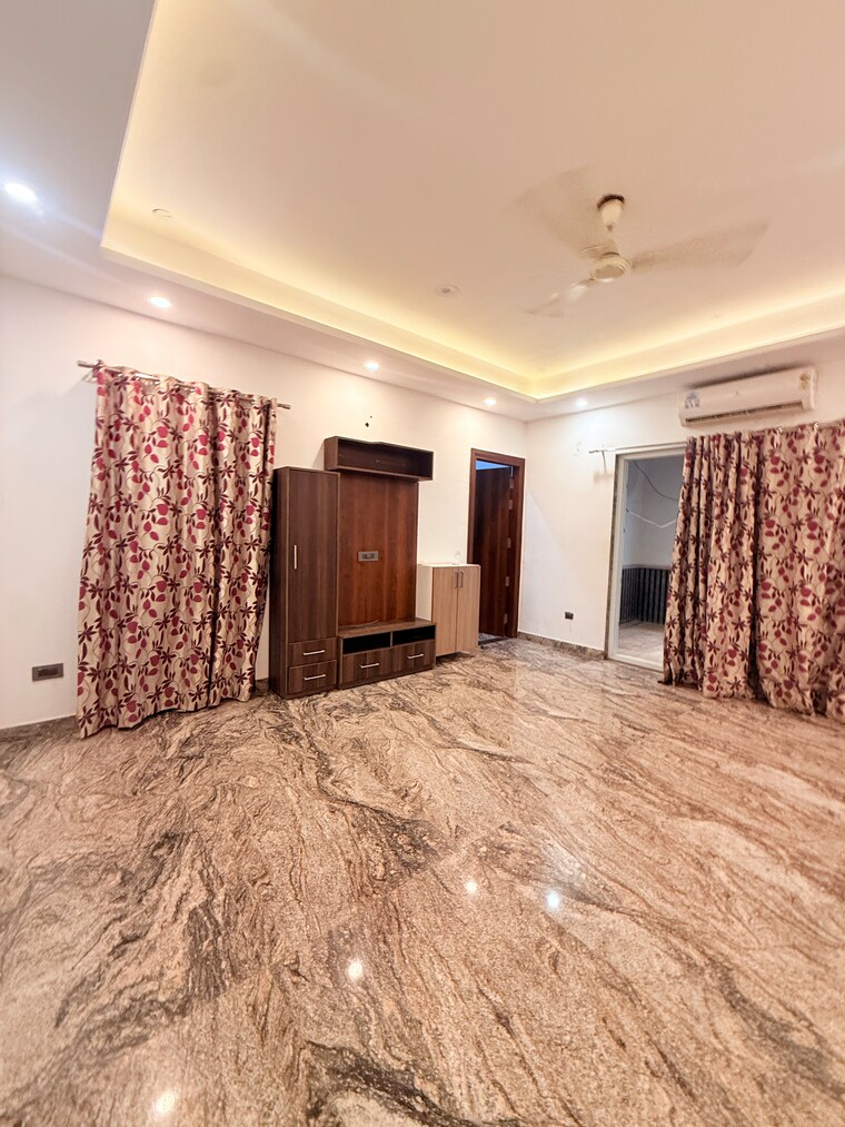 undefined, sector 105 3 Bedroom 3229 Sq.Ft. Builder Floor In Sector 105 Noida 10712384