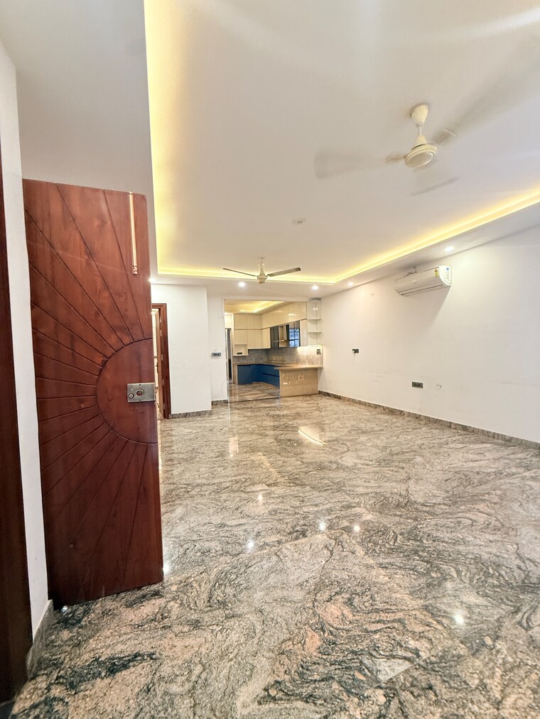 undefined, sector 105 3 Bedroom 3229 Sq.Ft. Builder Floor In Sector 105 Noida 10712384