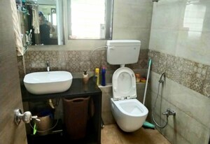 Bathroom in 3 BHK Apartment at Vardhman Nagar Apartments, Mulund West – for Rent