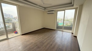 Room in 4 BHK Builder Floor at Sector 23 – for Rent