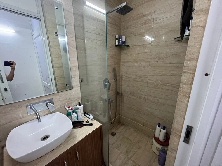 Bathroom, greater kailash i 2 Bedroom 1800 Sq.Ft. Builder Floor In Greater Kailash I Delhi 10713514