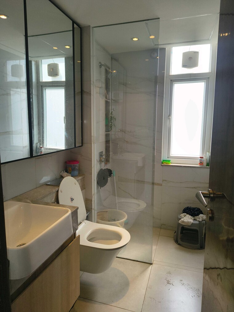 Bathroom, sector 22b 4 Bedroom 2150 Sq.Ft. Builder Floor In Sector 22b Gurgaon 10713515