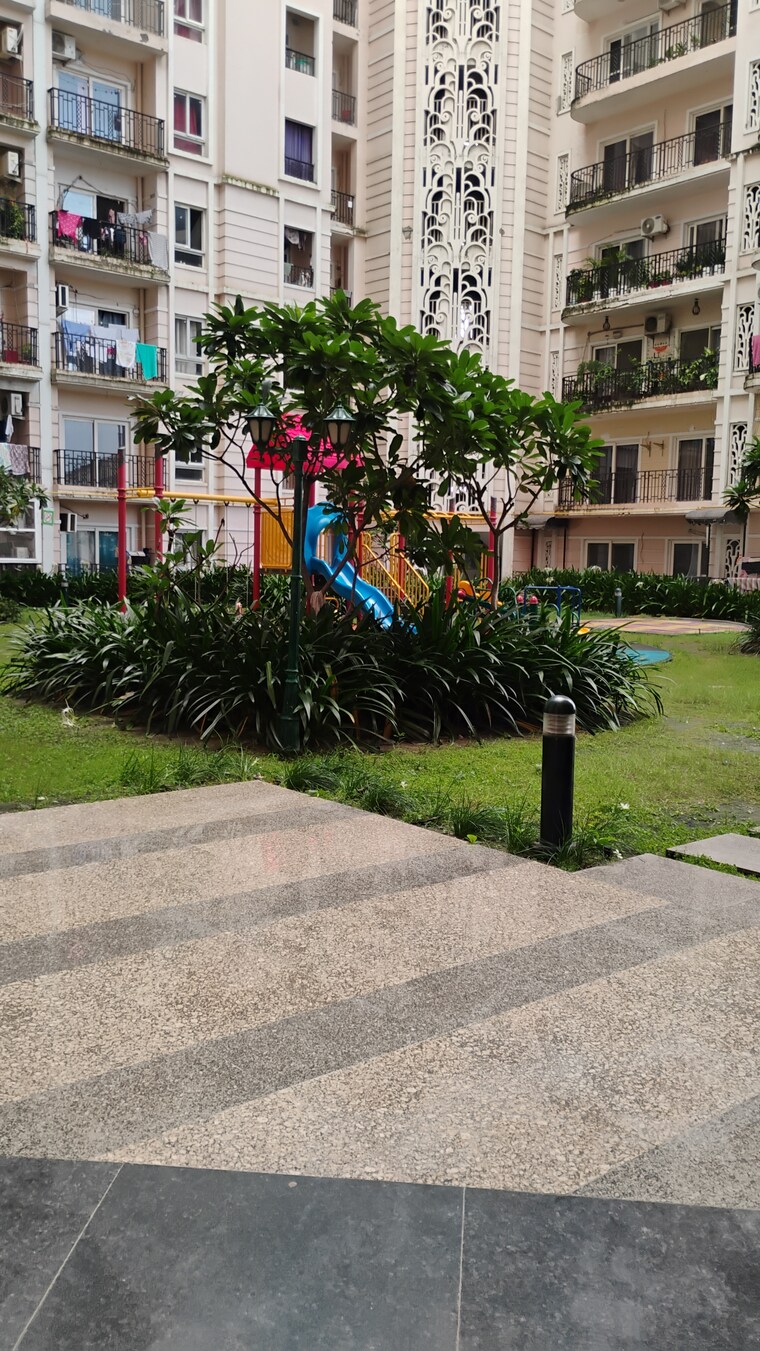 Garden, sector d 2.5 Bedroom 1200 Sq.Ft. Apartment In Sector D Lucknow 10713522