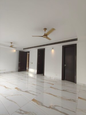 Room in 5 BHK Villa at Emaar Marbella, Sector 66 – for Rent