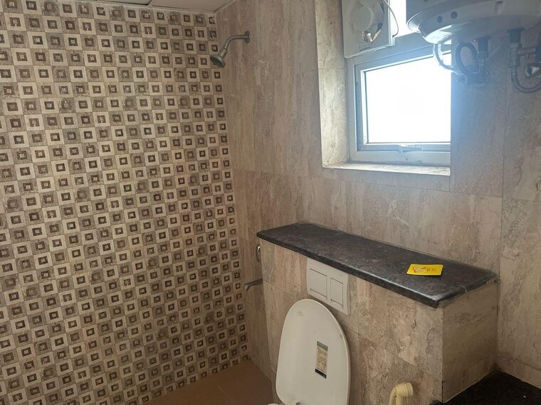 Bathroom, sector 23 1 Bedroom 950 Sq.Ft. Builder Floor In Sector 23 Gurgaon 10713531