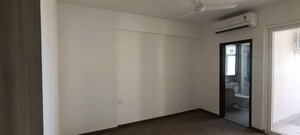 Room in 4 BHK Builder Floor at Sector 23a – for Rent