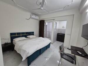 Studio Builder Floor For Rent in Chattarpur