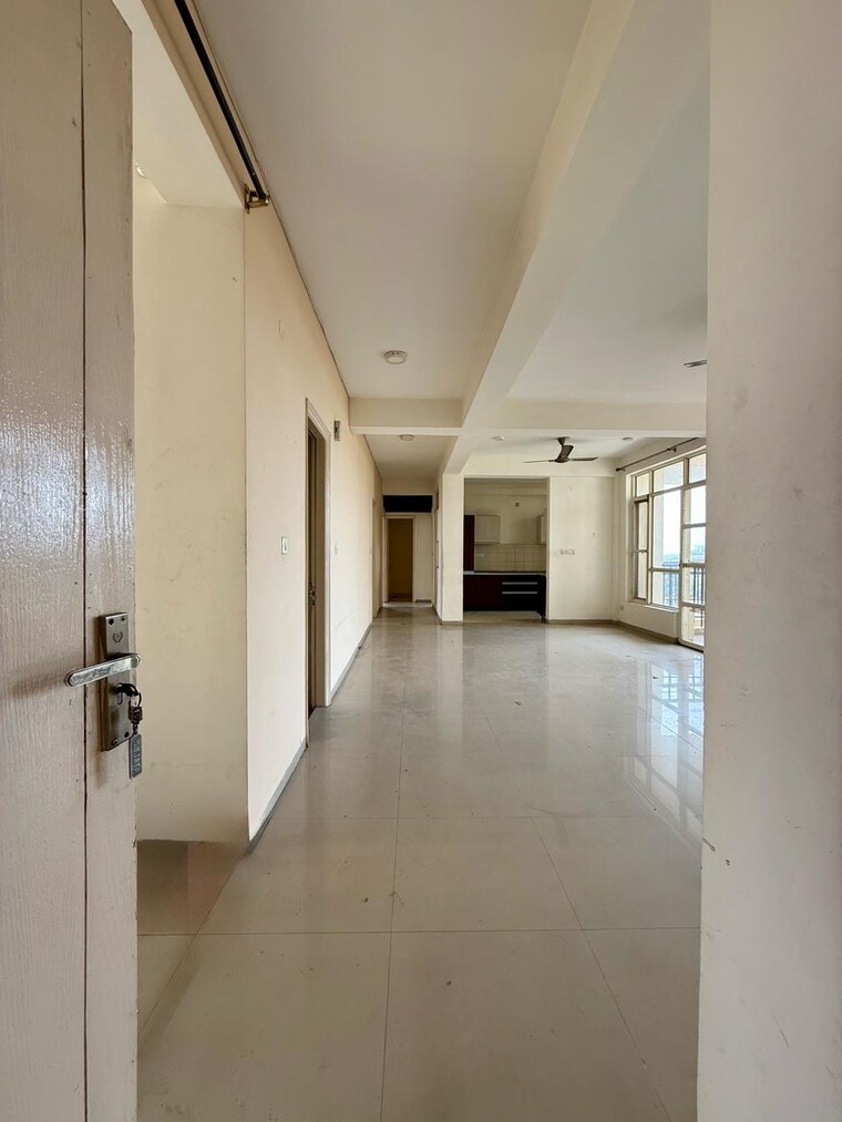 Living Room, vip road 3 Bedroom 1910 Sq.Ft. Apartment In Vip Road Zirakpur 10713569
