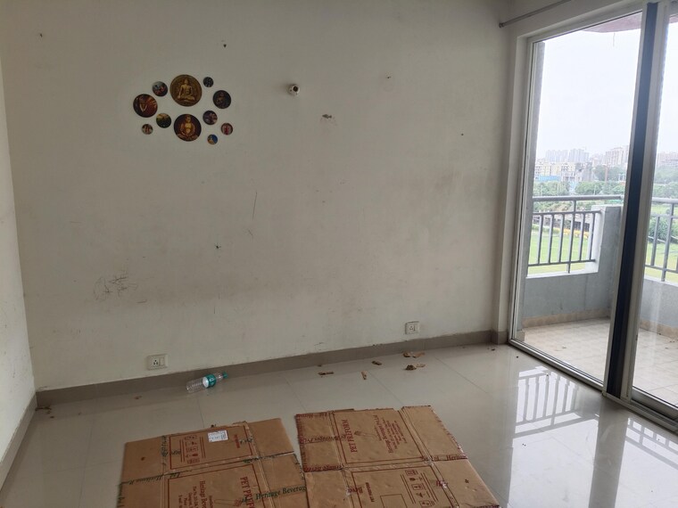 Room, sector 23 1 Bedroom 950 Sq.Ft. Builder Floor In Sector 23 Gurgaon 10713571