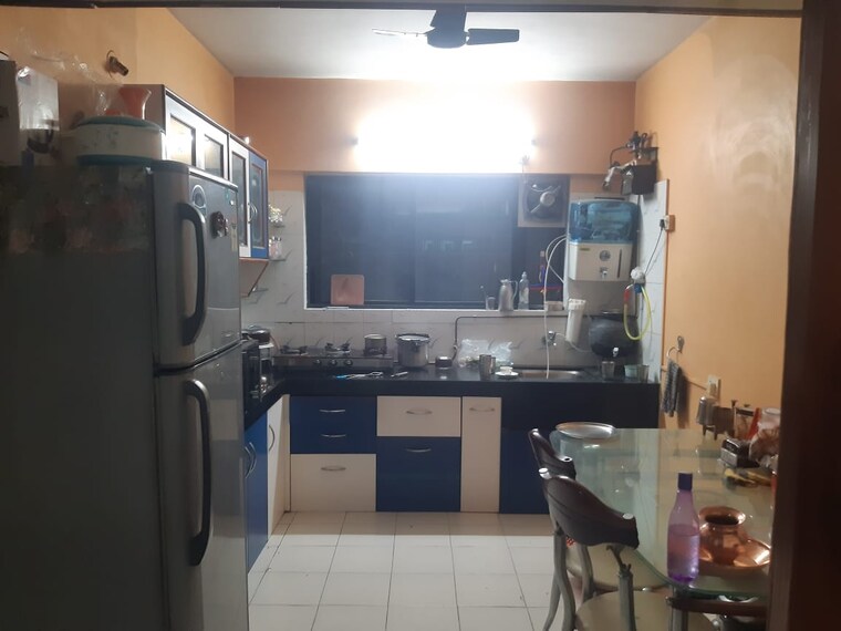 Kitchen, bhusari colony 3 Bedroom 1200 Sq.Ft. Apartment In Bhusari Colony Pune 10713570