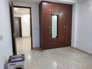 Room in 2 BHK Builder Floor at Chattarpur – for Rent