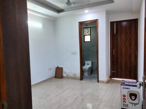Room in 2 BHK Builder Floor at Chattarpur – for Rent