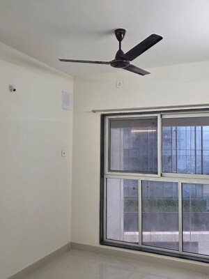 Room in 2 BHK Apartment at Worli – for Rent