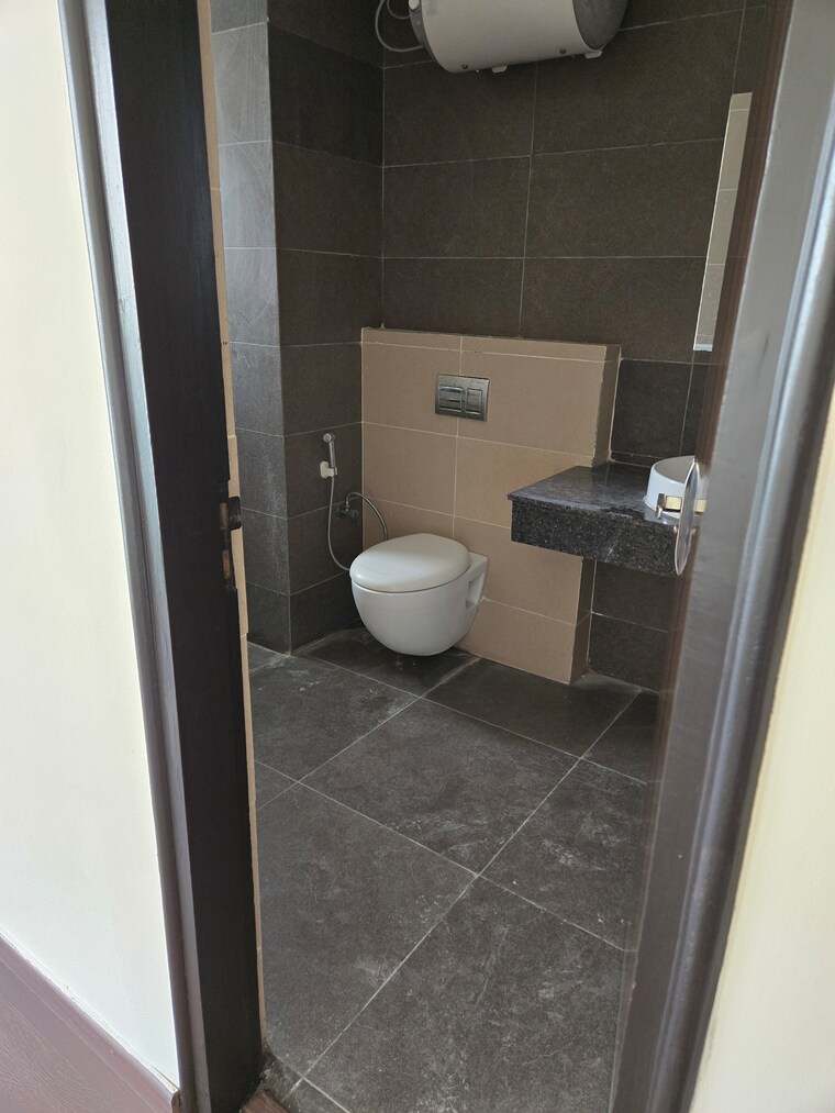 Attached Bathroom, paras-irene 3 Bedroom 2150 Sq.Ft. Apartment In Sector 70a Gurgaon 10713609