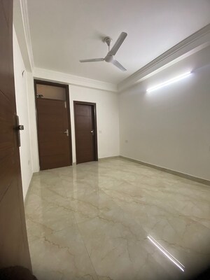Room in 2 BHK Builder Floor at Chattarpur – for Rent