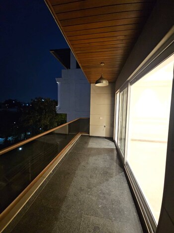 2 BHK Builder Floor for Rent in Sector 14, Gurgaon