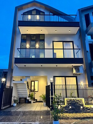 4 BHK Independent House For Sale in Sector 123