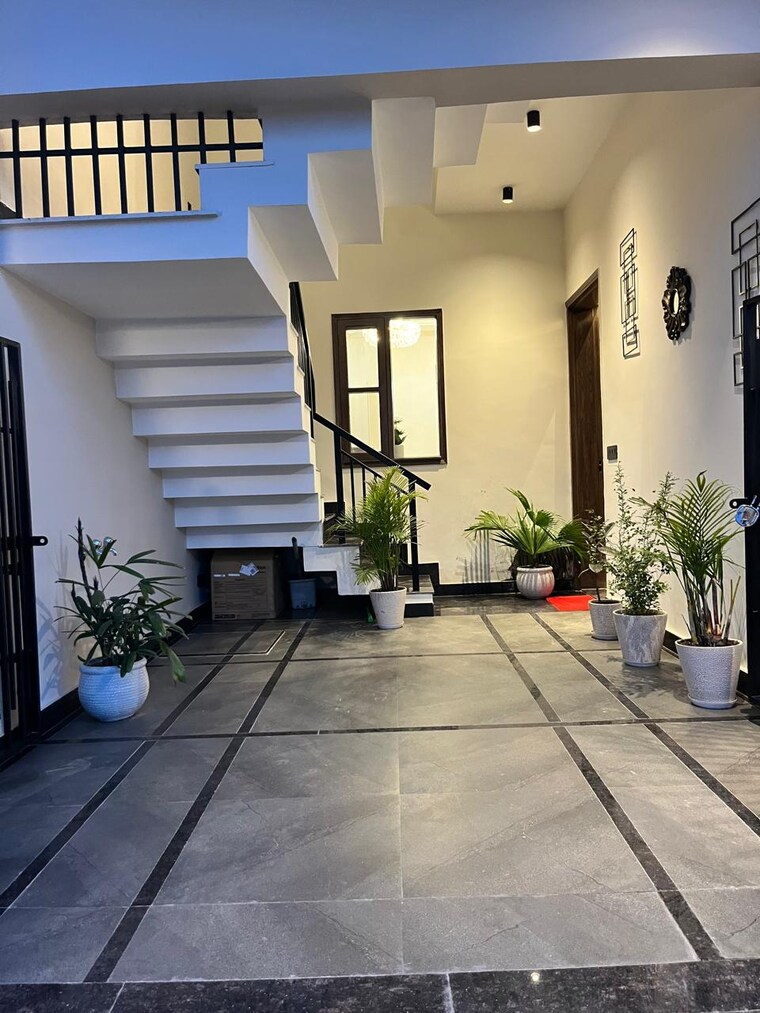 Gym, sector 123 4 Bedroom 110 Sq.Yd. Independent House In Sector 123 Mohali 10714897