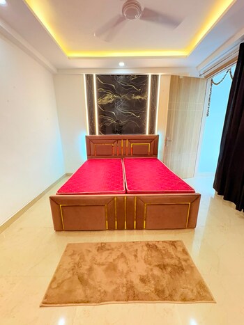 1 BHK Flat for Rent in Freedom Fighters Enclave, Delhi