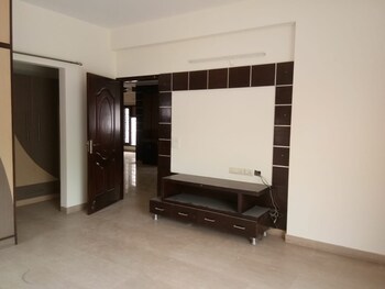 2 BHK House for Rent in Sector 14, Gurgaon