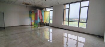 Hiranandani Solus