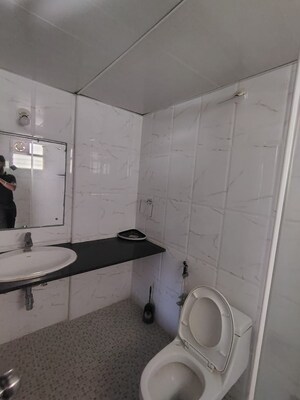 Bathroom in 2.5 BHK Apartment at Shriram Summitt, Electronic City Phase I – for Rent