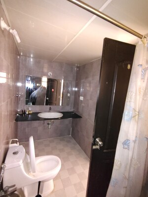 Bathroom in 2.5 BHK Apartment at Shriram Summitt, Electronic City Phase I – for Rent