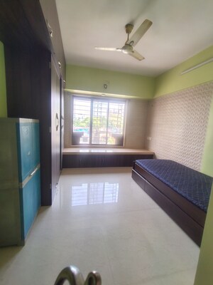 Bedroom in 2 BHK Apartment at River Park Complex, Dahisar East – for Rent