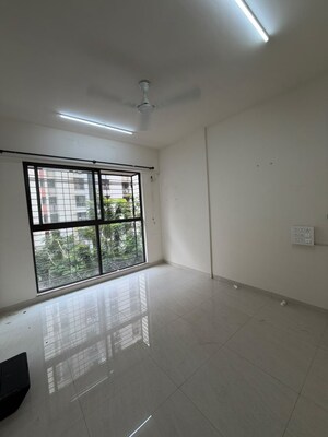 Room in 1 BHK Apartment at Lodha Crown Taloja Quality Homes, Dombivli East – for Rent