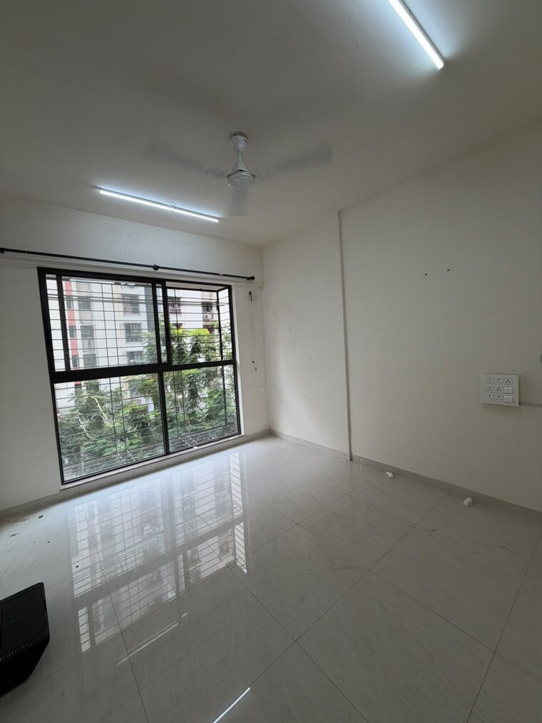 Room, lodha-crown-taloja-quality-homes 1 Bedroom 322 Sq.Ft. Apartment In Dombivli East Thane 10717610