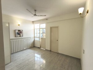 Room in 2 BHK Apartment at Signature Global Sarvam, Sector 37d – for Sale