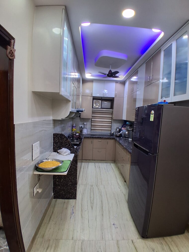 Kitchen, shastri nagar 3 Bedroom 100 Sq.Yd. Builder Floor In Shastri Nagar Delhi 10717645
